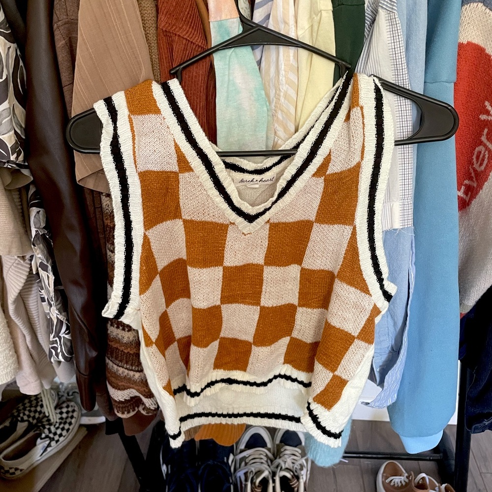 checkerboard yellow knitted sweater vest